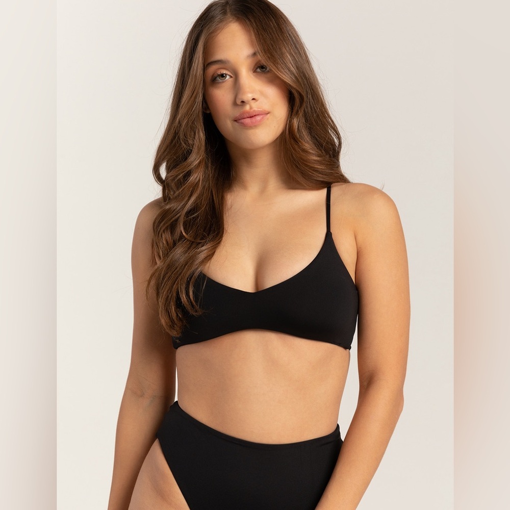 O’Neill Saltwater Solids Bralette Bikini Top Black XS NWT
